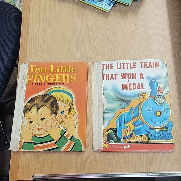 Vintage bundle of 16 Wonder Books - Picture 5 of 12